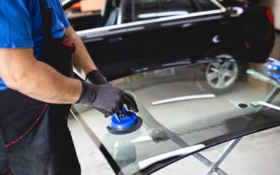 OEM vs. Aftermarket Windshields: Which Is Right for You?