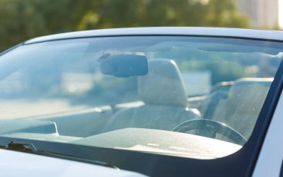 5 Differences Between Tempered and Laminate Windshield Glass
