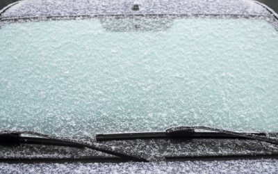 Winter Tips: Safe Ways To De-Ice Your Windshield